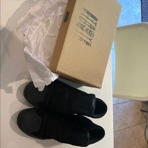 Straye new skateboarding shoes size US men 12